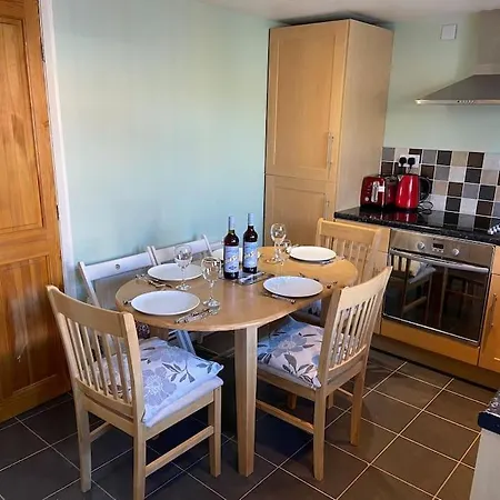 Fryers Cottage, Seamer, 3 Bed Sleeps 5 People * Seamer