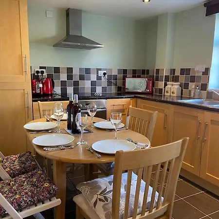 Holiday home Fryers Cottage, Seamer, 3 Bed Sleeps 5 People